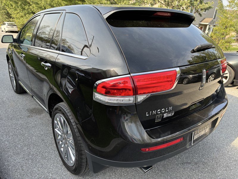 Used 2015 Lincoln MKX AWD w/ Equipment Group 102A image 4