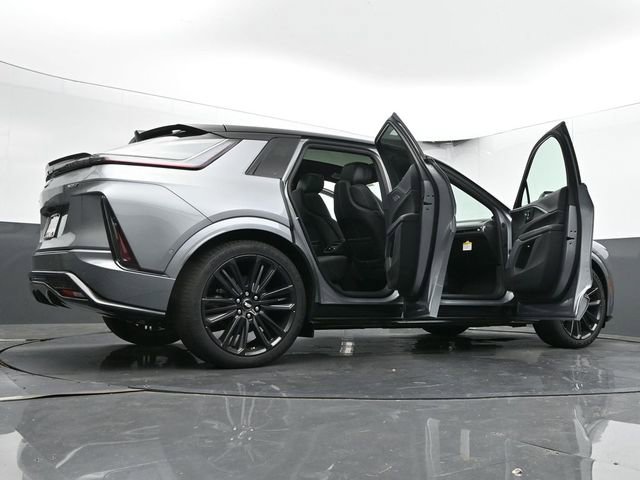 New 2026 Cadillac Lyriq V image 70