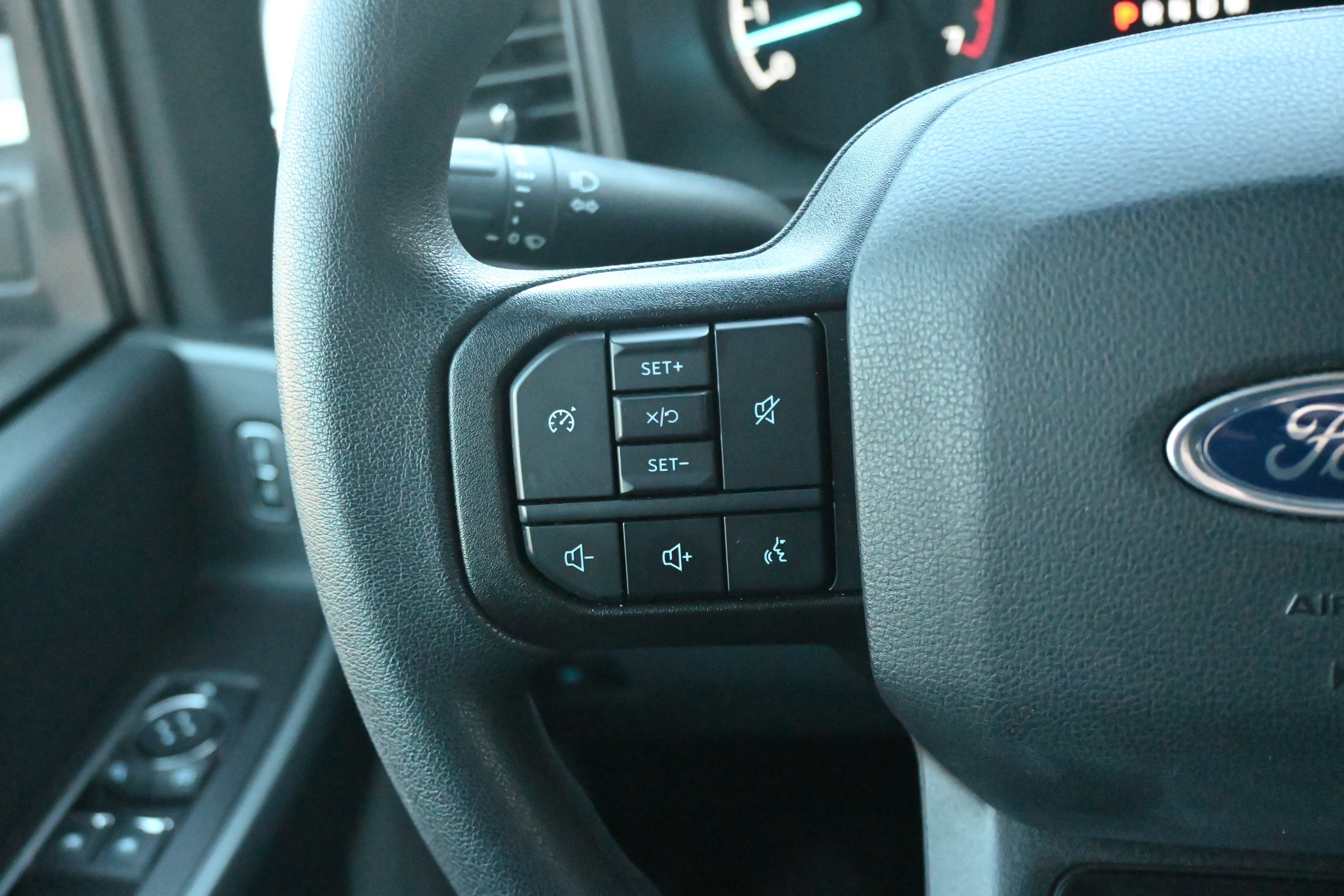 Used 2023 Ford F250 XL w/ STX Appearance Package image 18