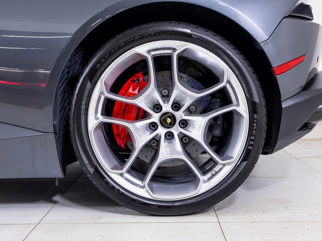 Used 2015 Lamborghini Huracan LP 610-4 image 27