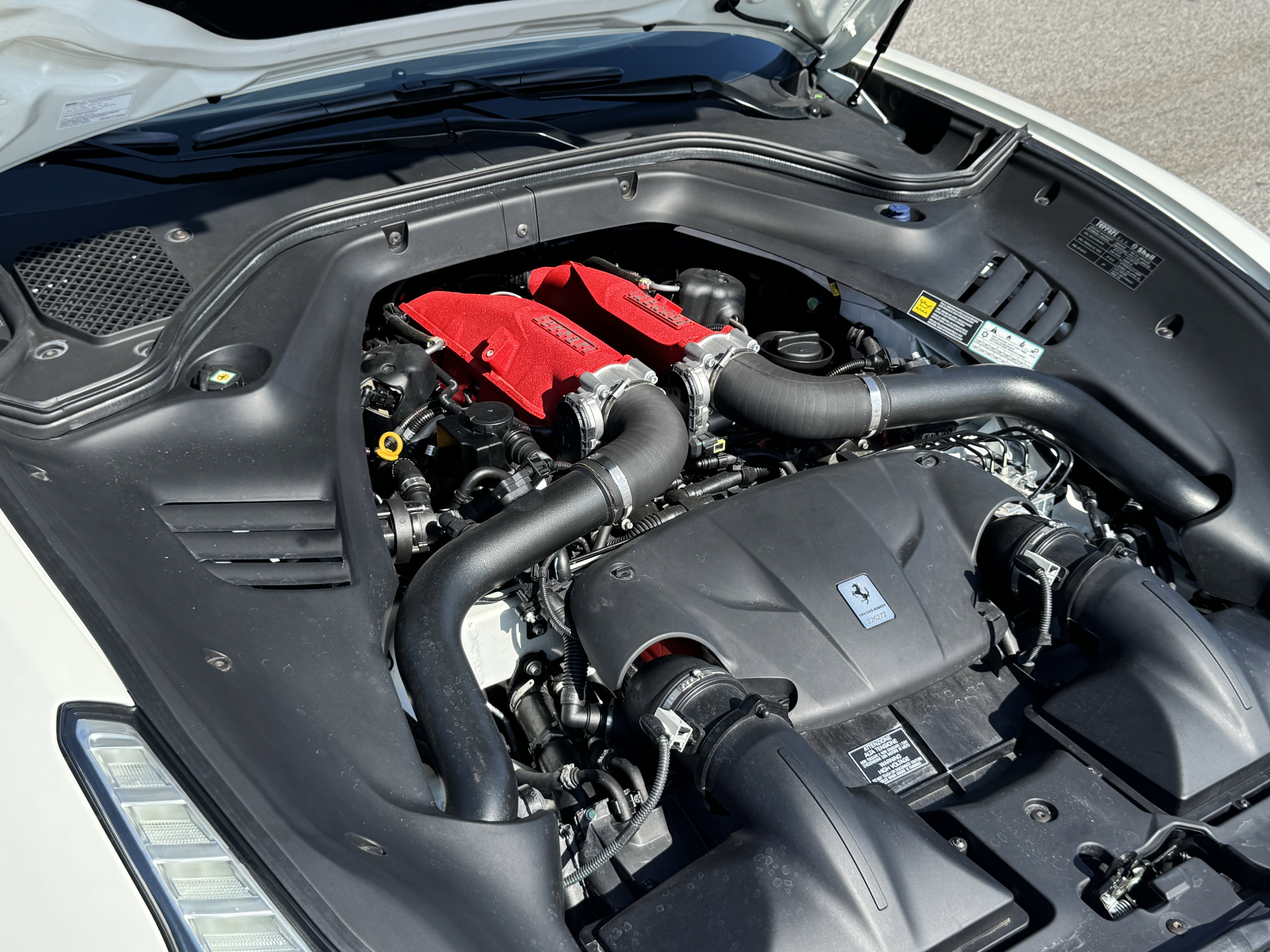 Used 2017 Ferrari California T image 22