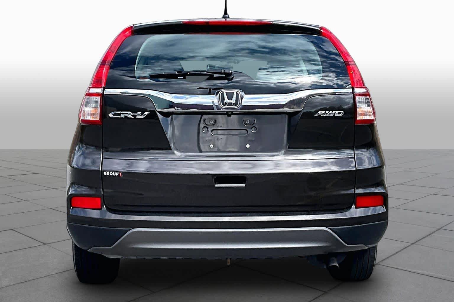 Used 2015 Honda CR-V LX image 5