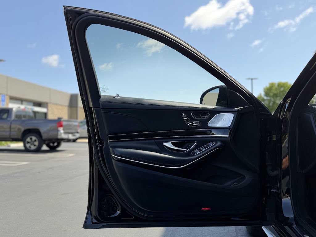 Used 2015 Mercedes-Benz S 63 AMG 4MATIC Sedan image 17