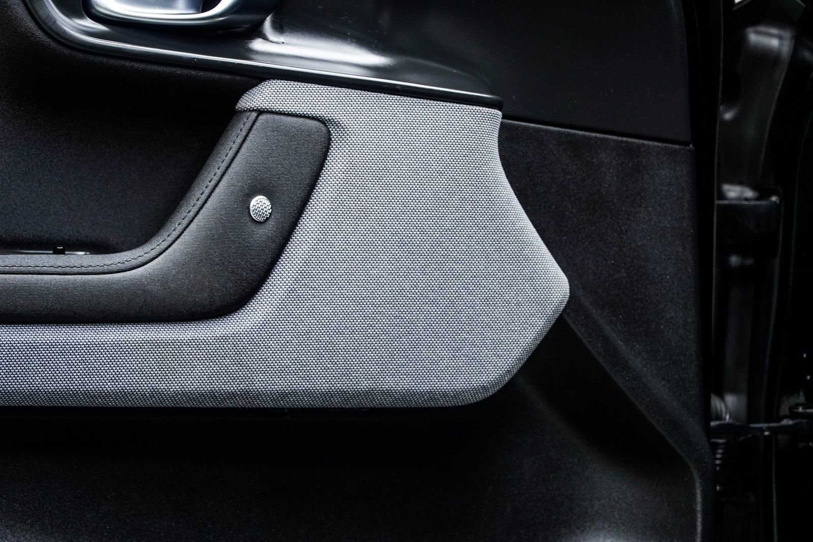 Used 2022 Polestar Polestar 2 w/ Plus Package image 32