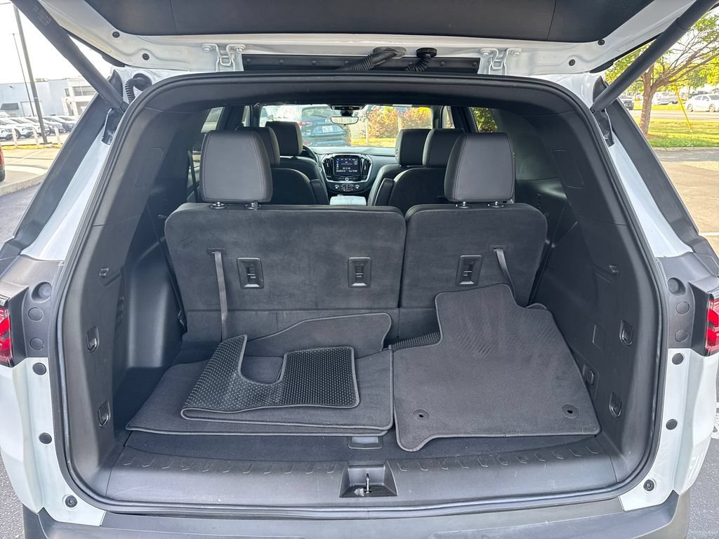 Used 2023 Chevrolet Traverse RS AWD/4WD image 34