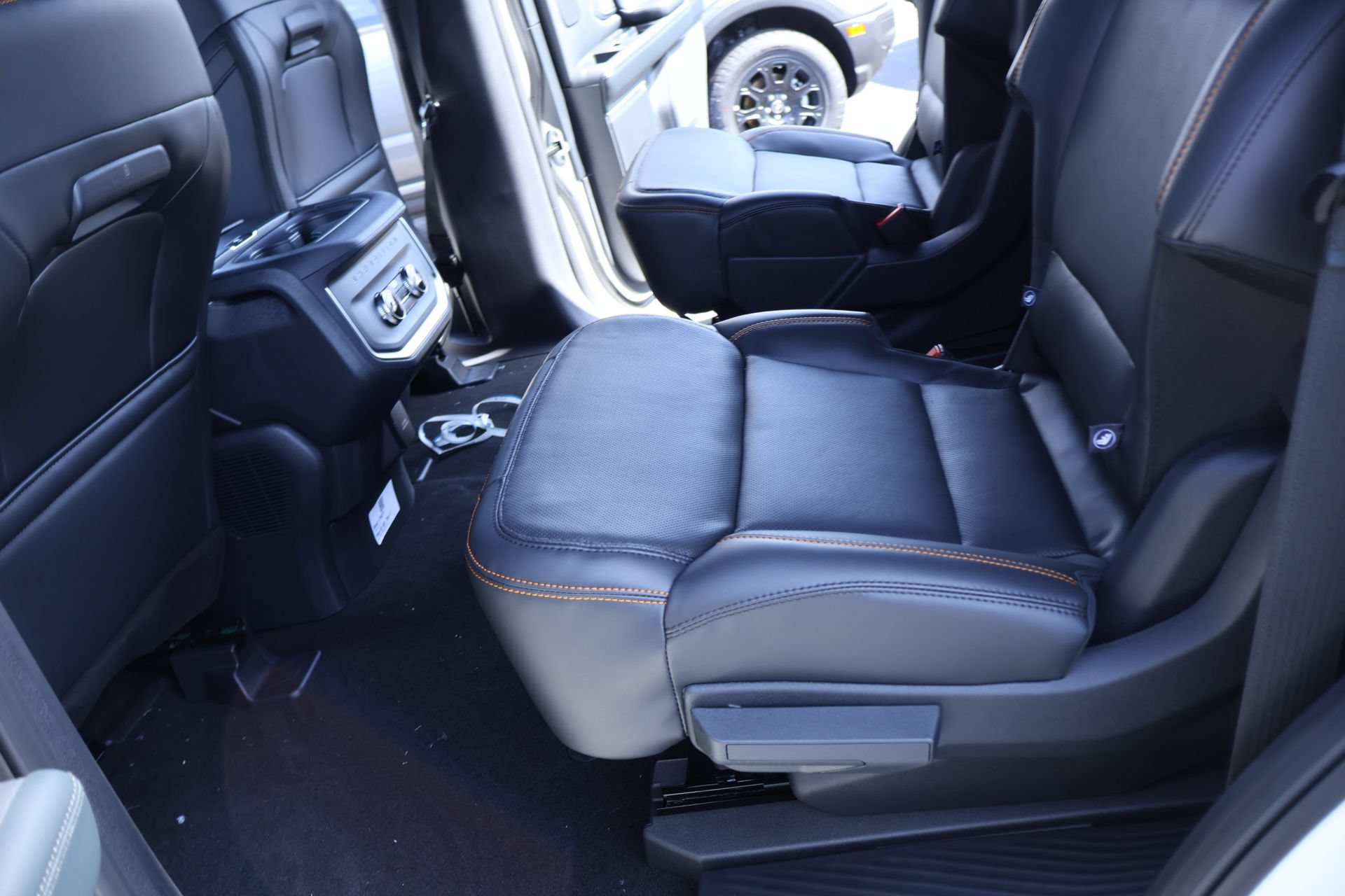 New 2027 Ford Expedition Tremor w/ Driver's Package AWD/4WD image 14