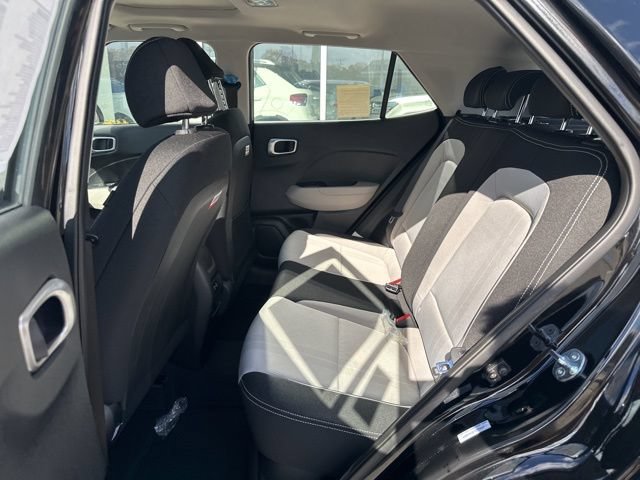 New 2026 Hyundai Venue SEL FWD image 32