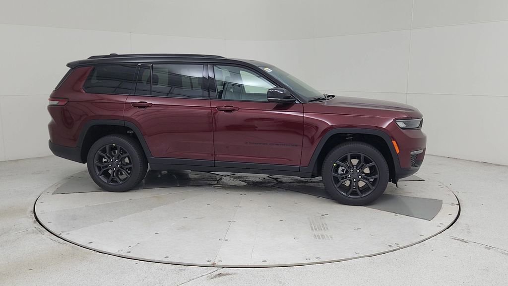 New 2025 Jeep Grand Cherokee L Limited image 17