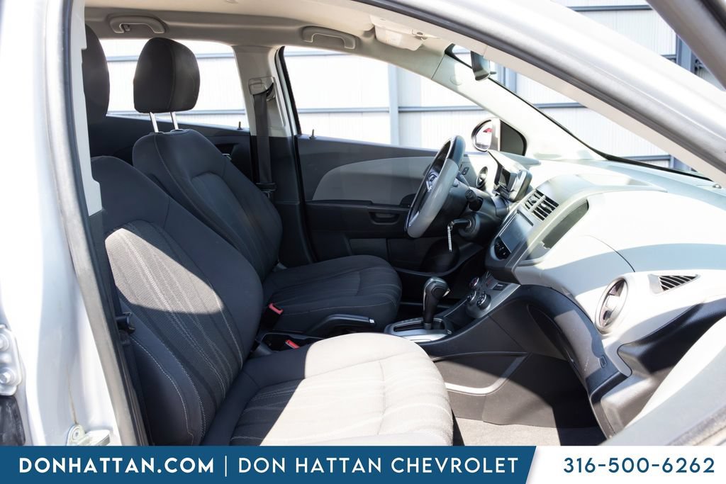 Used 2016 Chevrolet Sonic LT FWD image 18