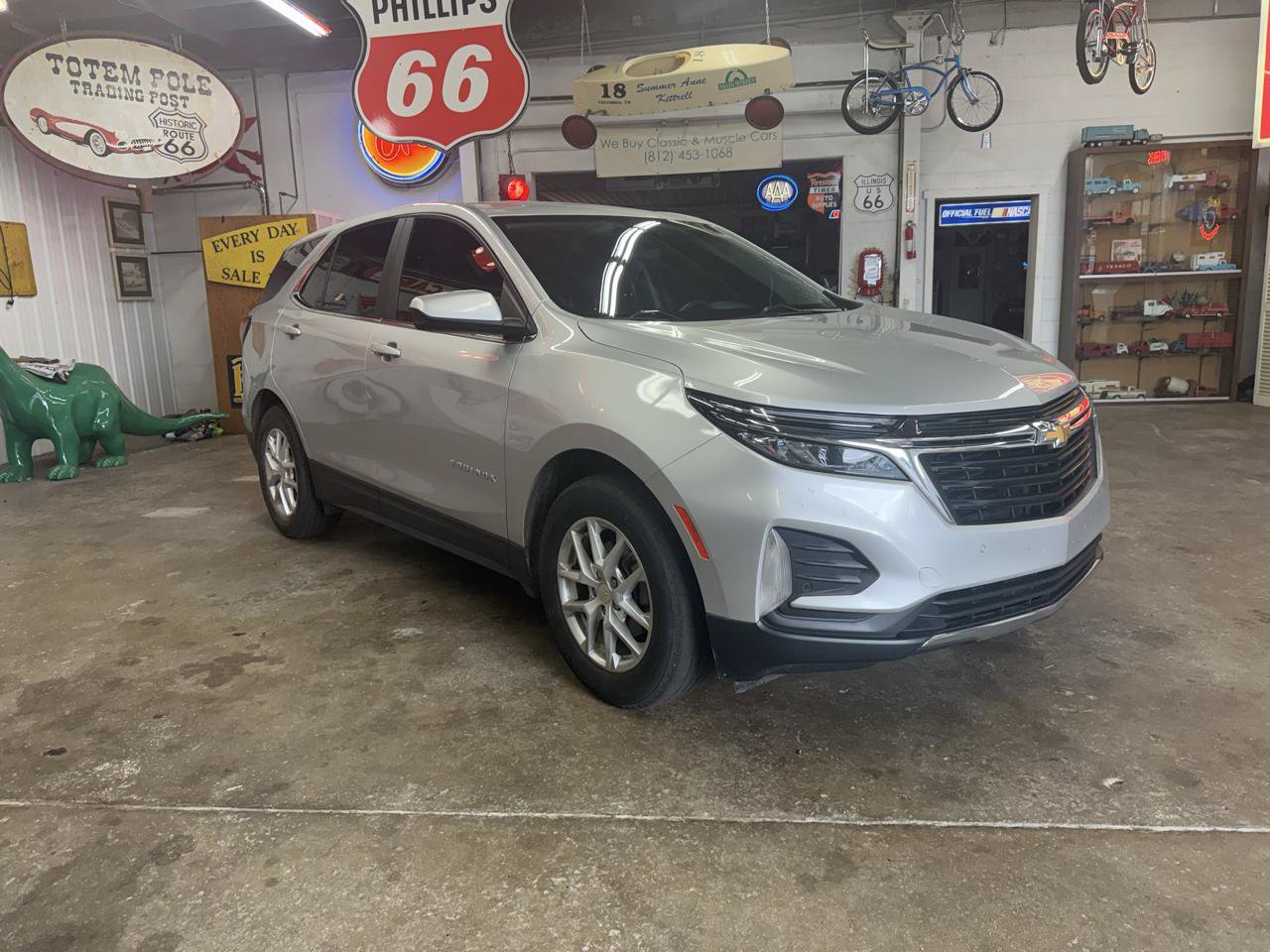 Used 2022 Chevrolet Equinox LT FWD image 7