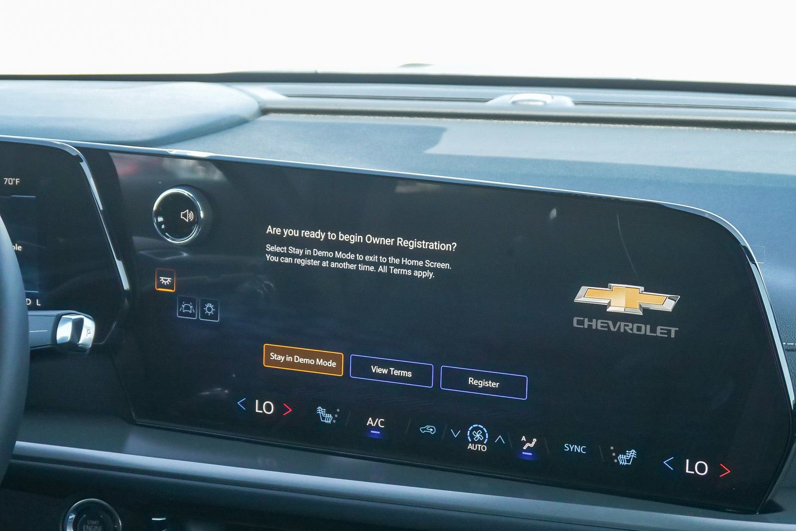 New 2026 Chevrolet Traverse LT w/ Driver Confidence Package FWD image 13