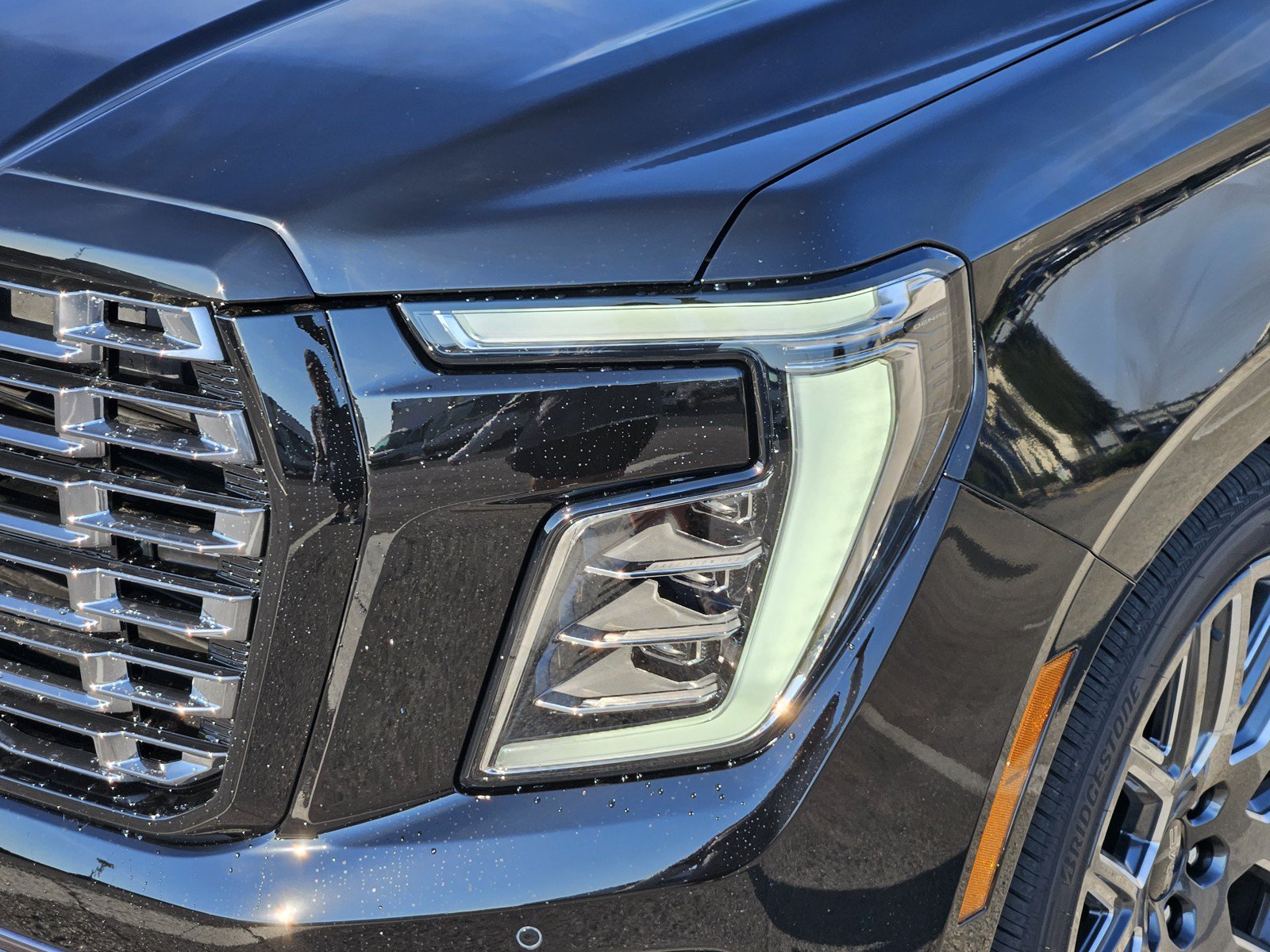 New 2027 GMC Yukon XL Denali Ultimate AWD/4WD image 5
