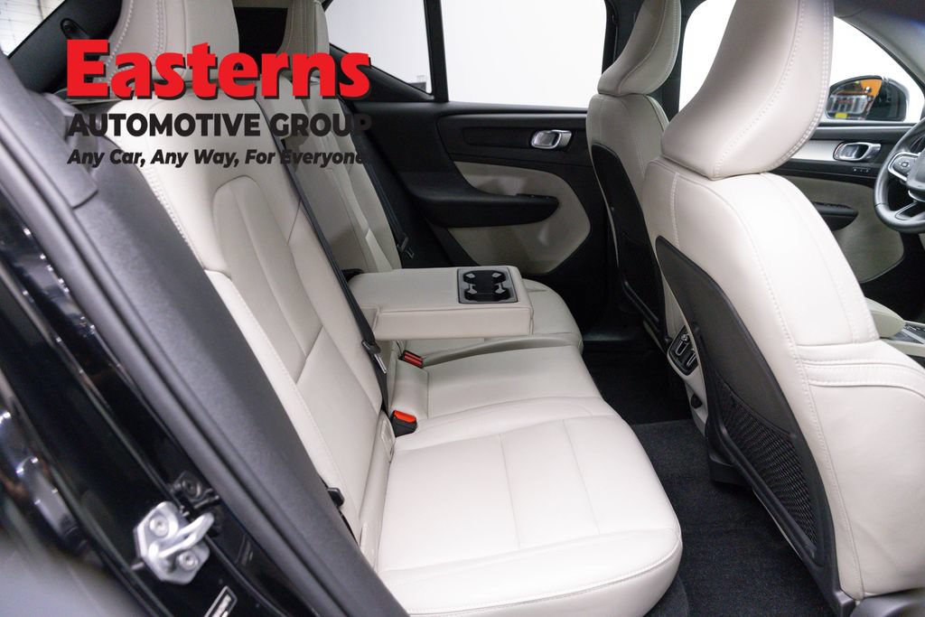 Used 2019 Volvo XC40 T5 Momentum AWD/4WD image 22