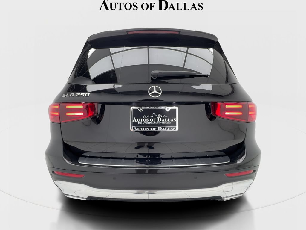 Used 2024 Mercedes-Benz GLB 250 image 9