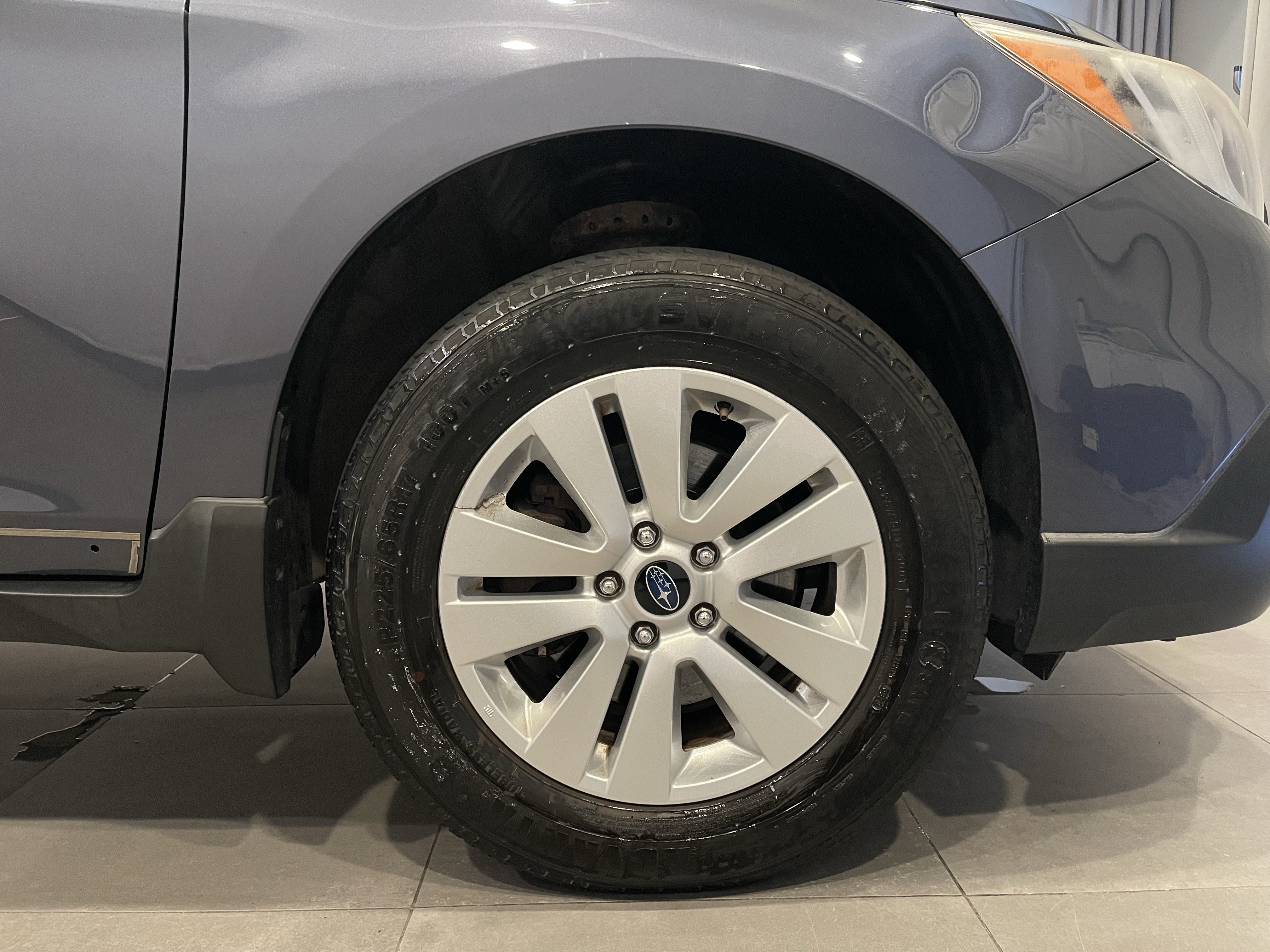 Used 2017 Subaru Outback 2.5i Premium AWD/4WD image 10
