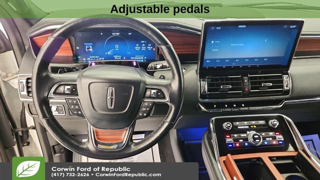 Used 2024 Lincoln Navigator L Premiere image 16