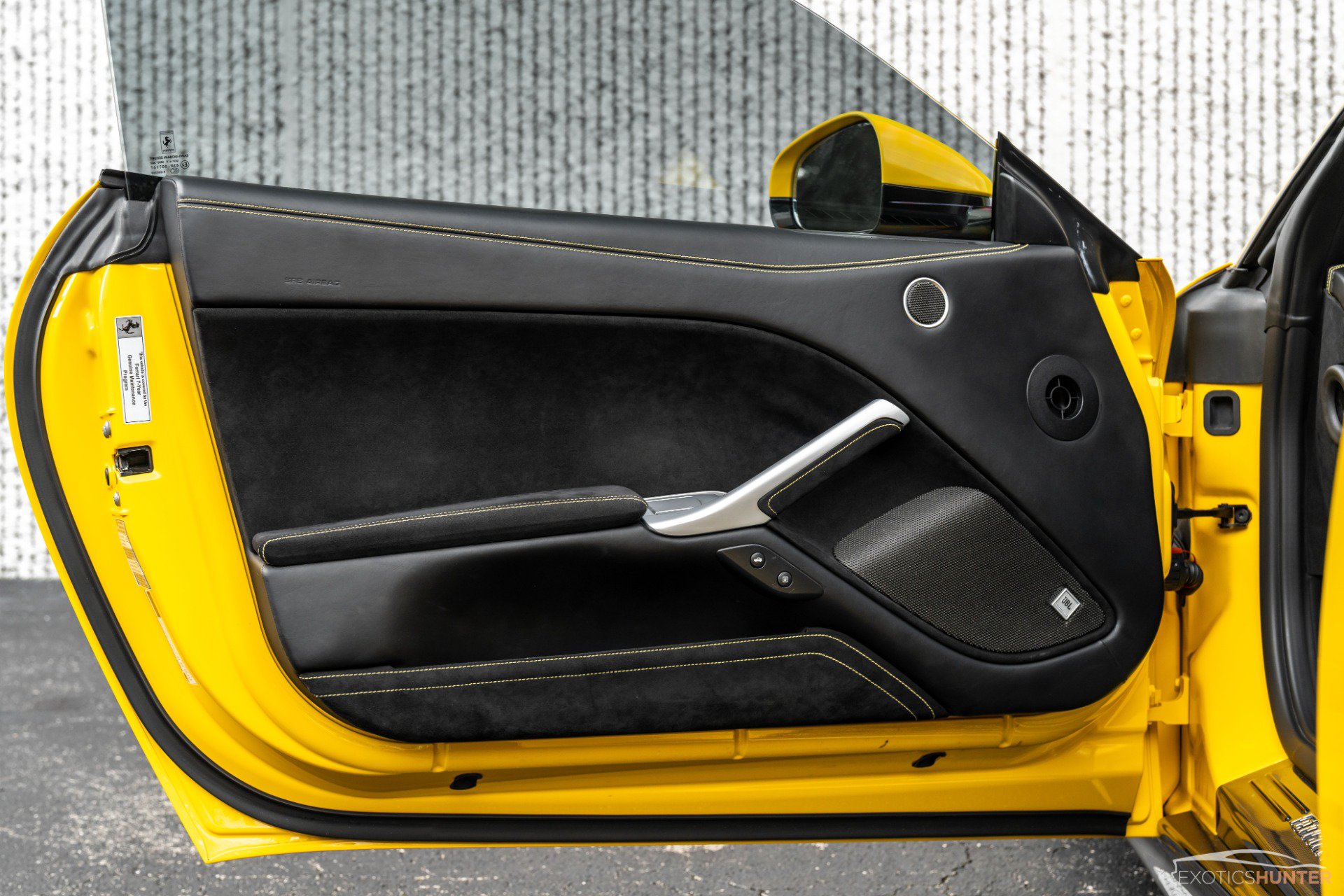 Used 2014 Ferrari F12 Berlinetta RWD image 44