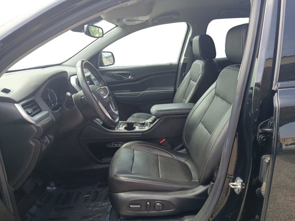 Used 2021 GMC Acadia SLT w/ Elevation Edition FWD image 9