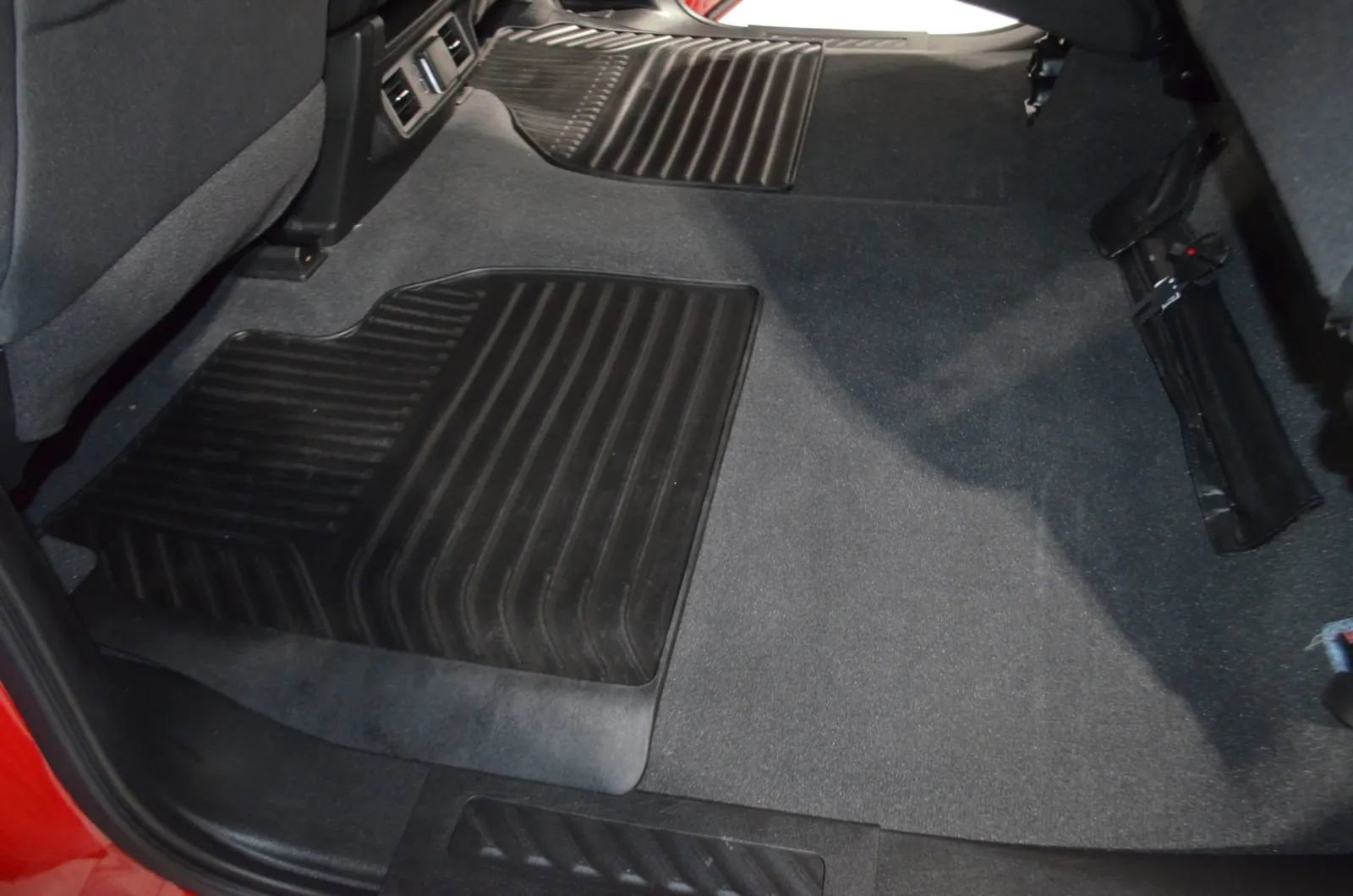 Used 2025 Chevrolet Silverado 1500 LT image 15