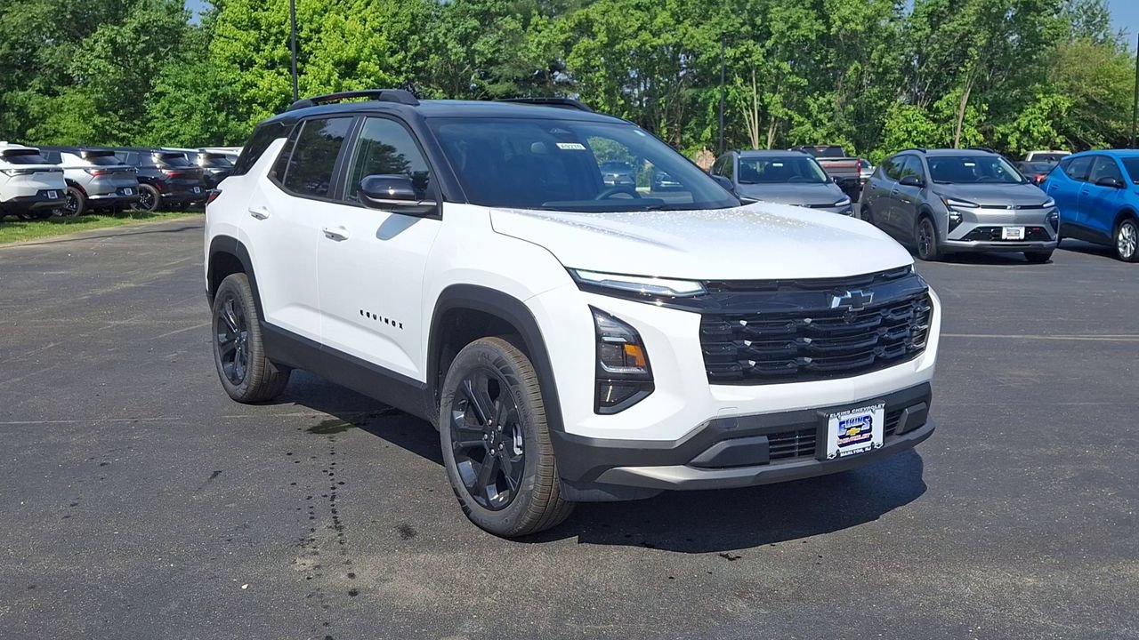 New 2026 Chevrolet Equinox LT w/ Midnight Edition FWD image 5