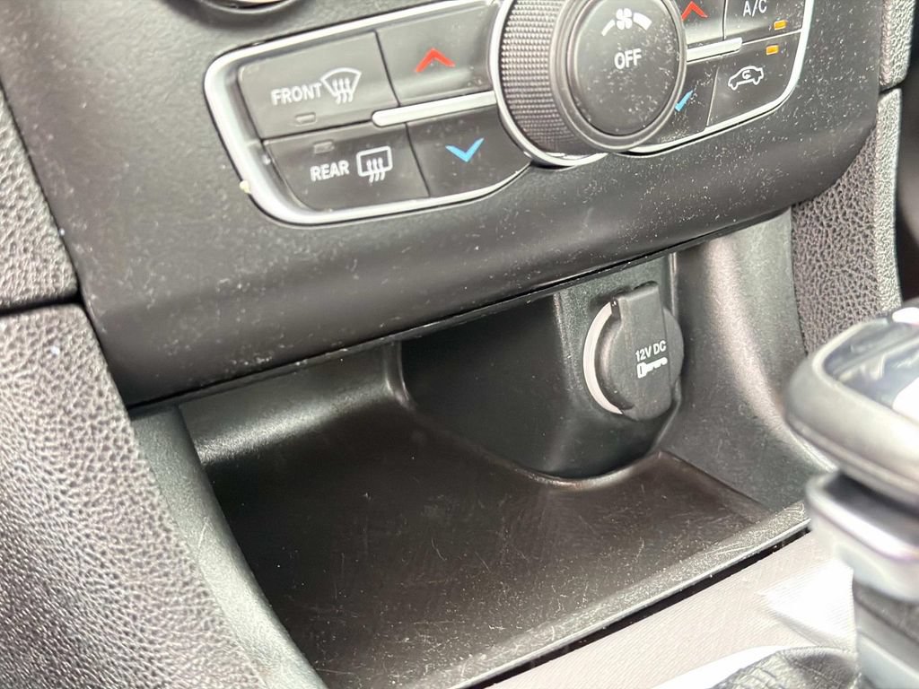 Used 2022 Dodge Charger SXT RWD image 27