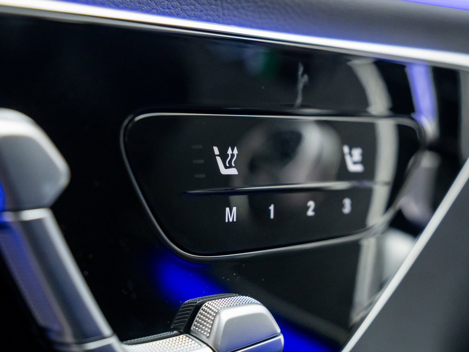 Used 2025 Mercedes-Benz E 450 4MATIC Sedan image 29