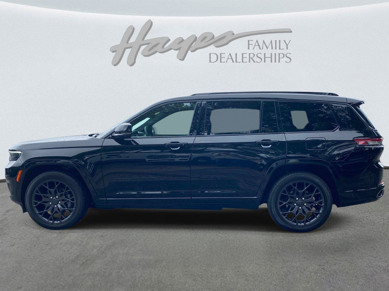 Used 2024 Jeep Grand Cherokee L Summit AWD/4WD image 10
