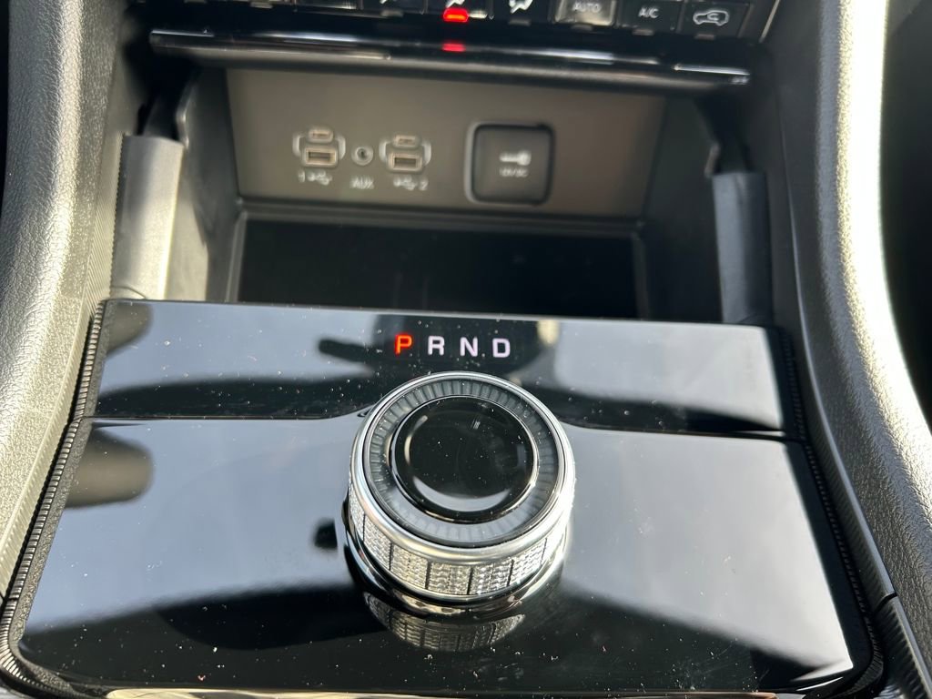 New 2025 Jeep Grand Cherokee L Altitude image 16