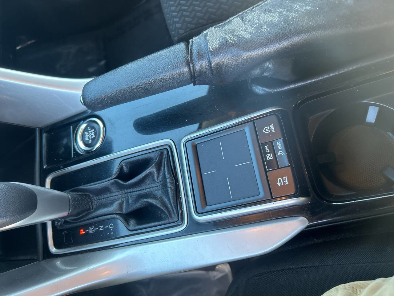 Used 2018 Mitsubishi Eclipse Cross LE image 10