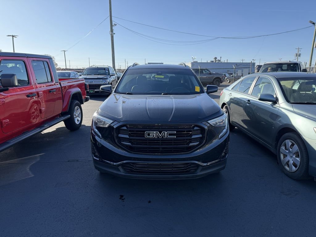 Used 2020 GMC Terrain SLT w/ Preferred Package image 3
