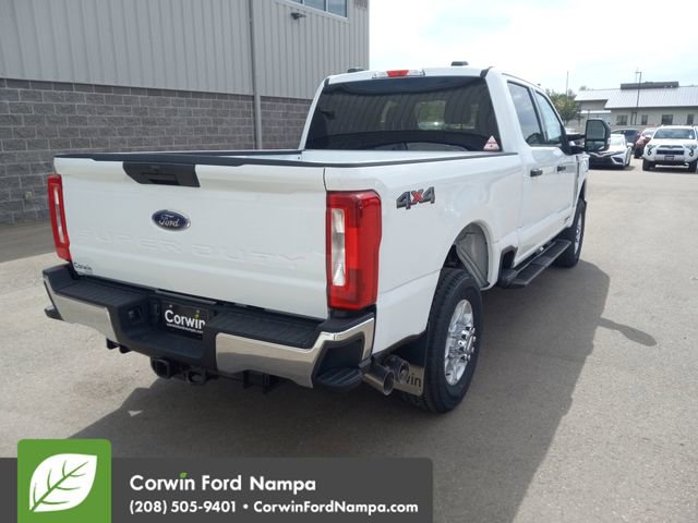 New 2026 Ford F350 XLT w/ Snow Plow/Camper Package image 3