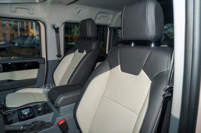 Used 2025 INEOS Grenadier image 13