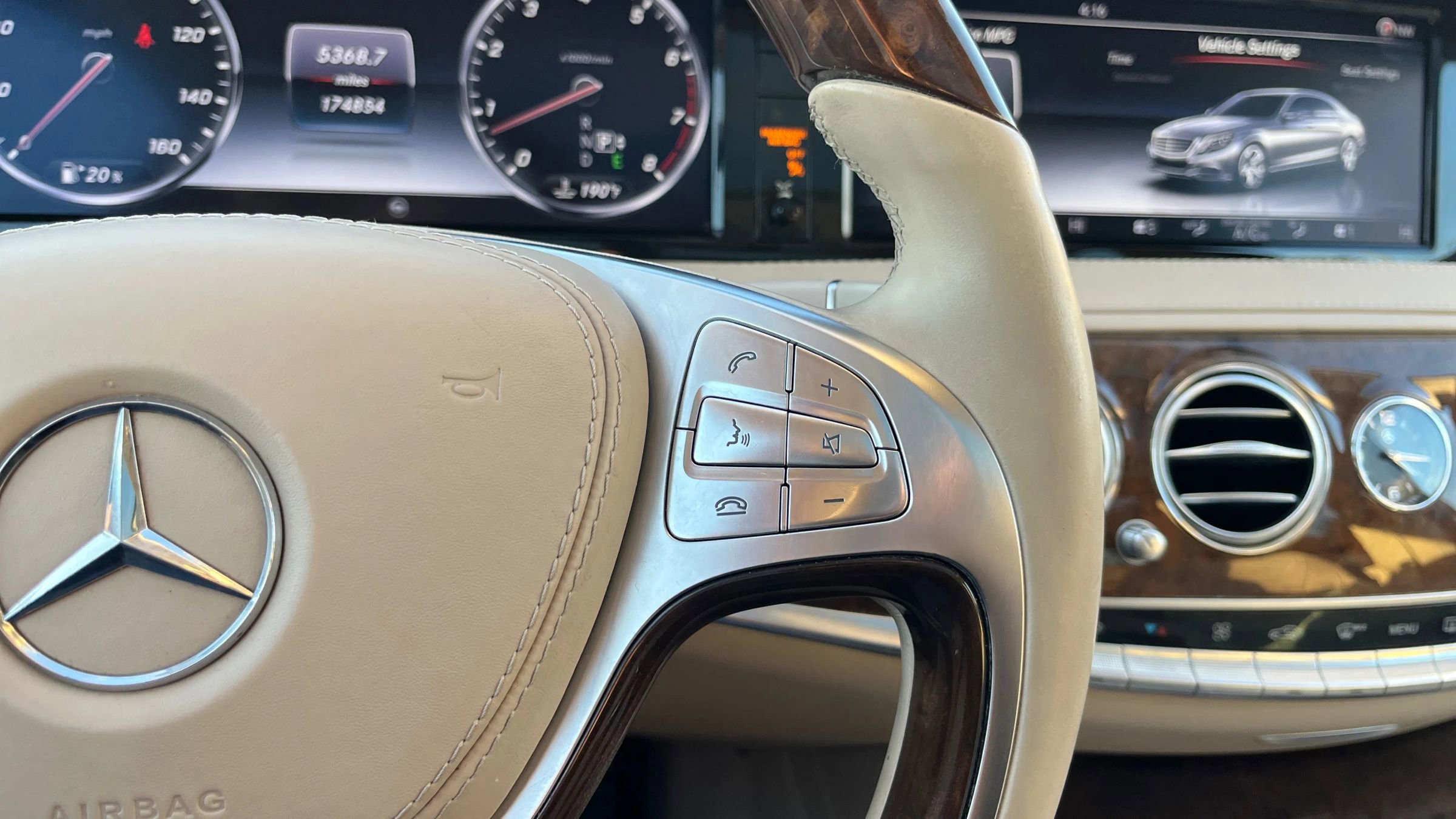 Used 2015 Mercedes-Benz S 550 4MATIC Sedan image 29