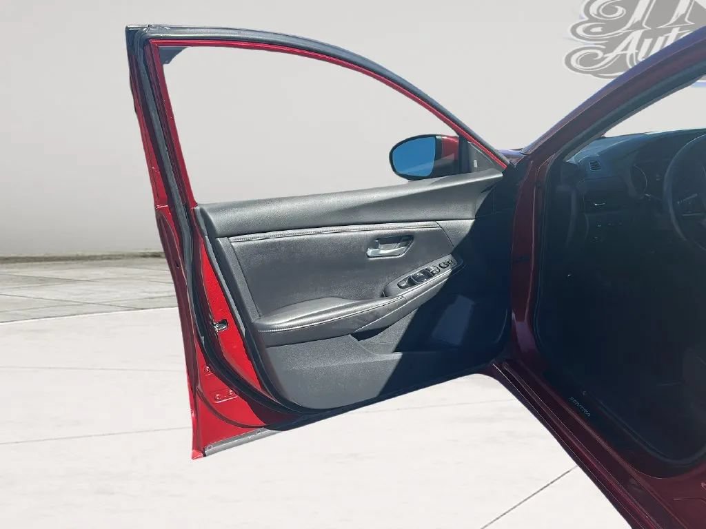 Used 2021 Nissan Sentra SV FWD image 10