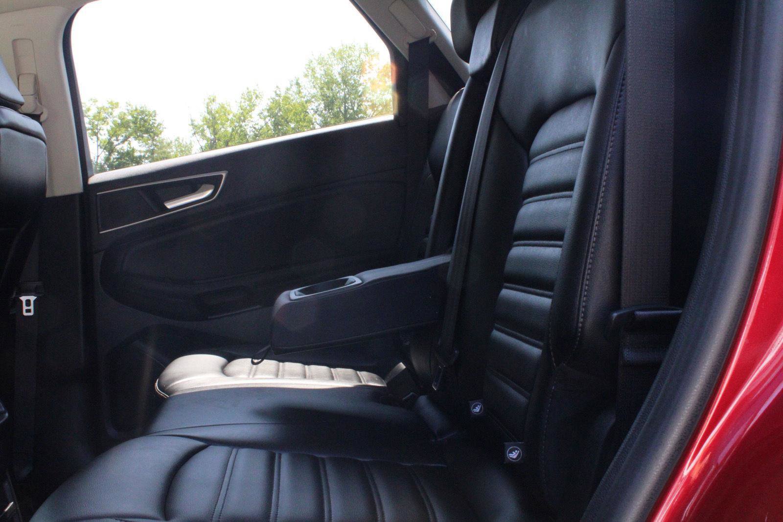 Used 2021 Ford Edge SEL w/ Convenience Package image 28