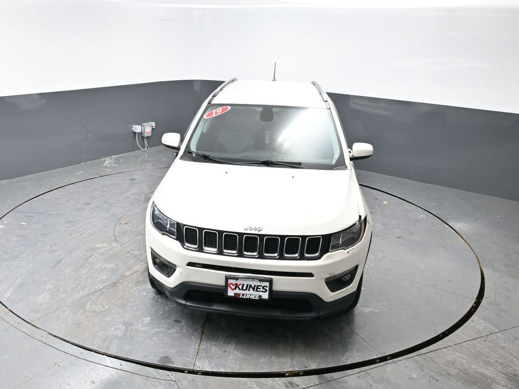 Used 2019 Jeep Compass Latitude w/ Cold Weather Group image 42