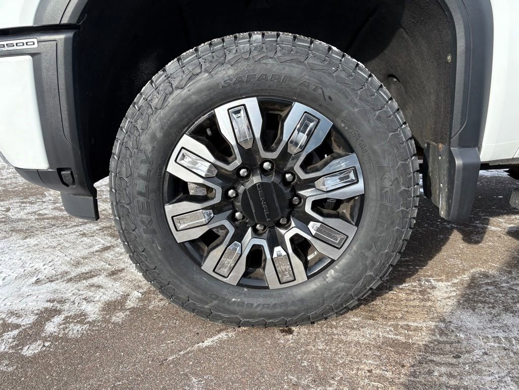 Used 2024 GMC Sierra 3500 Denali w/ Denali Reserve Package image 10