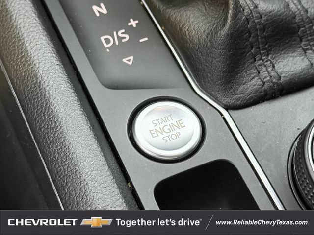 Used 2020 Volkswagen Atlas Cross Sport SEL R-Line AWD/4WD image 20