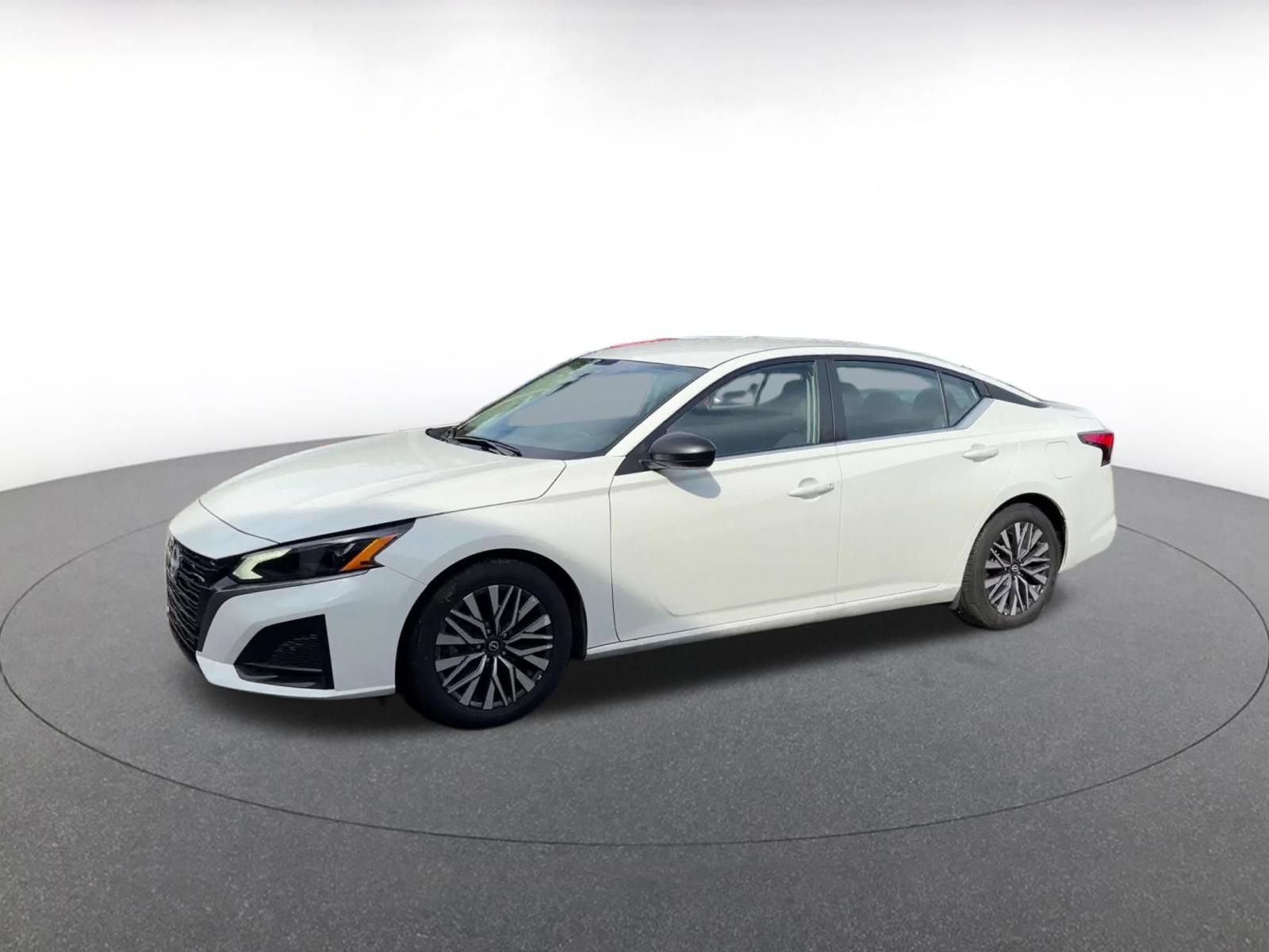 Used 2026 Nissan Altima 2.5 SV FWD image 7