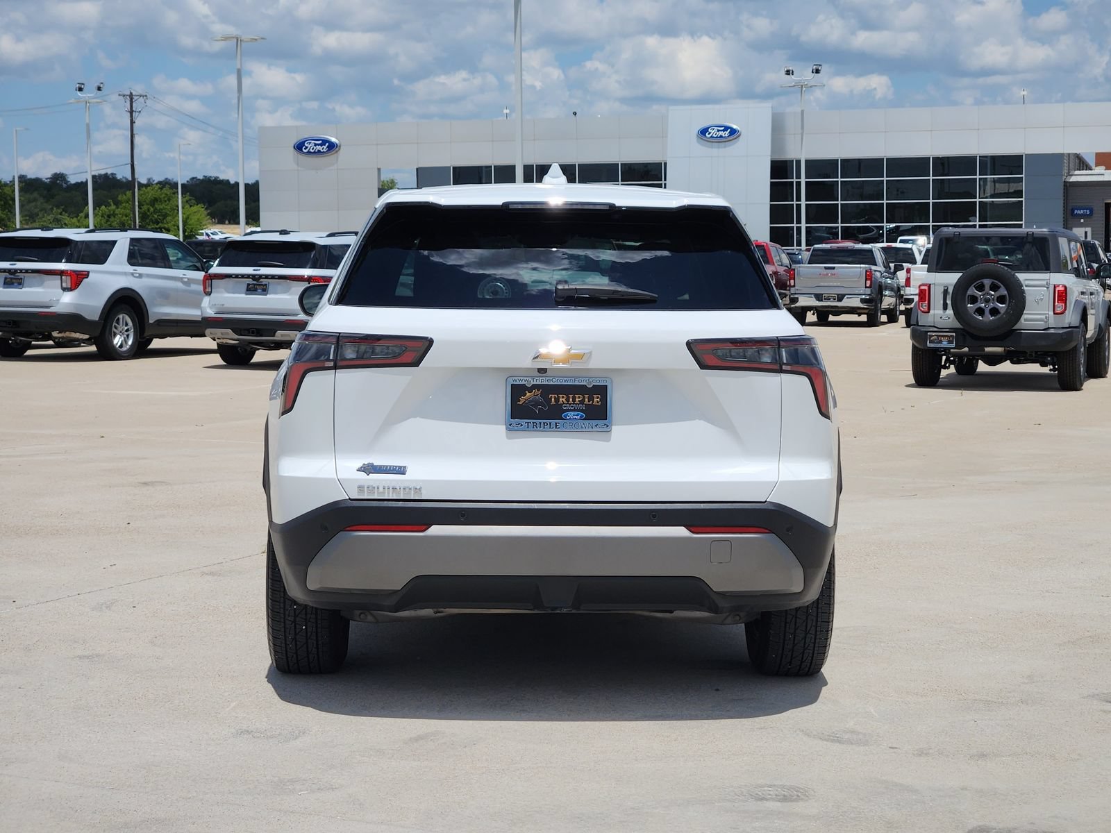 Used 2026 Chevrolet Equinox LT w/ Convenience Package II FWD image 8