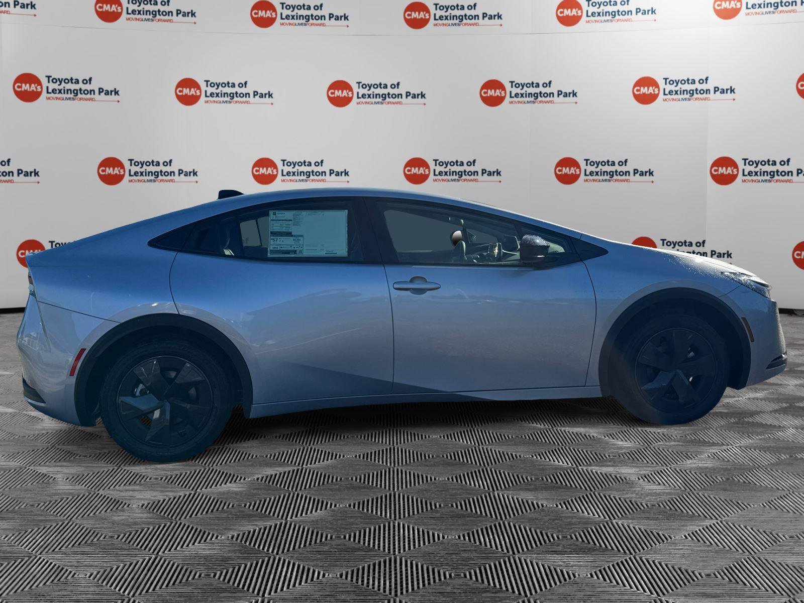 New 2026 Toyota Prius LE image 8