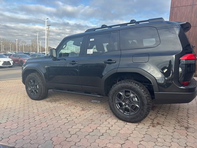 New 2025 Lexus GX 550 image 13