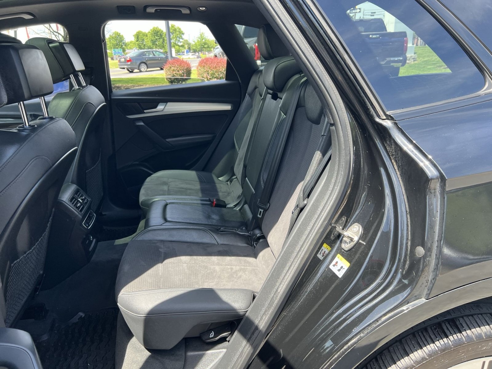 Used 2021 Audi SQ5 Prestige AWD/4WD image 25