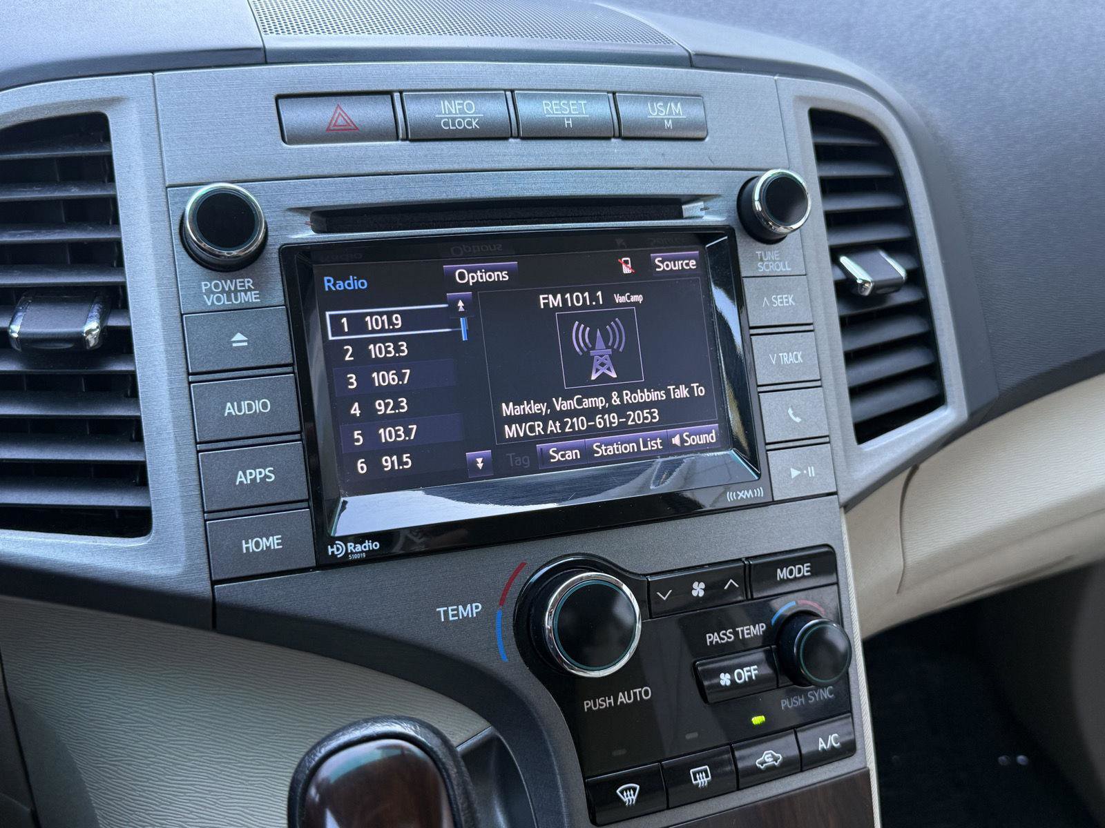 Used 2015 Toyota Venza LE AWD/4WD image 20