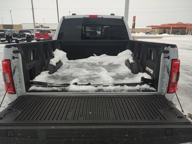 Certified 2022 Ford F150 XLT w/ Equipment Group 302A High image 32