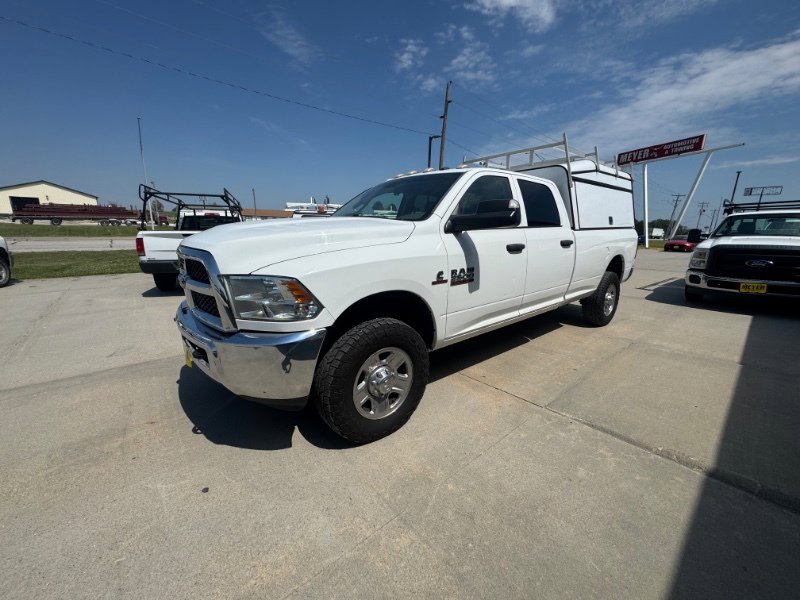 Used 2018 RAM 2500 Tradesman w/ Chrome Appearance Group image 4