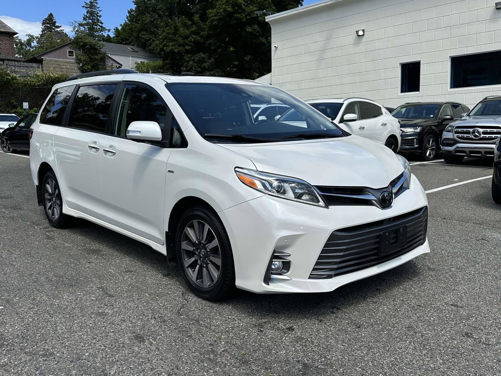 Used 2020 Toyota Sienna Limited