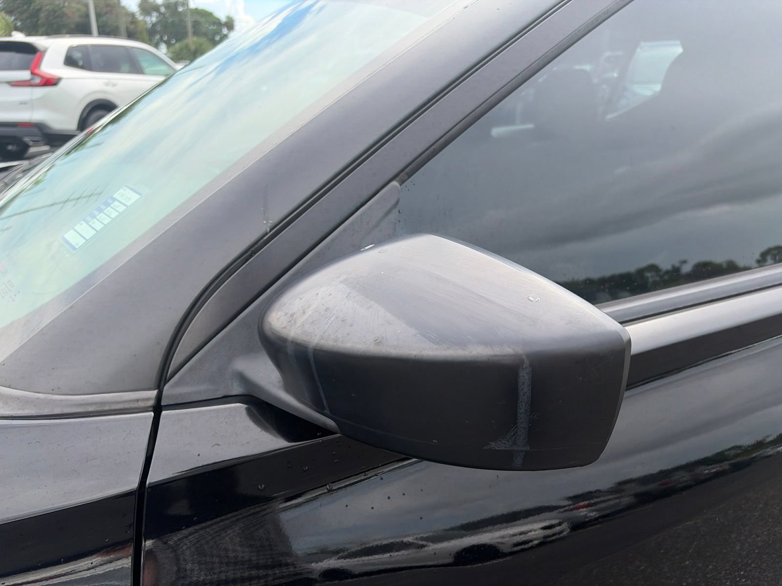 Used 2020 Nissan Kicks S FWD image 13