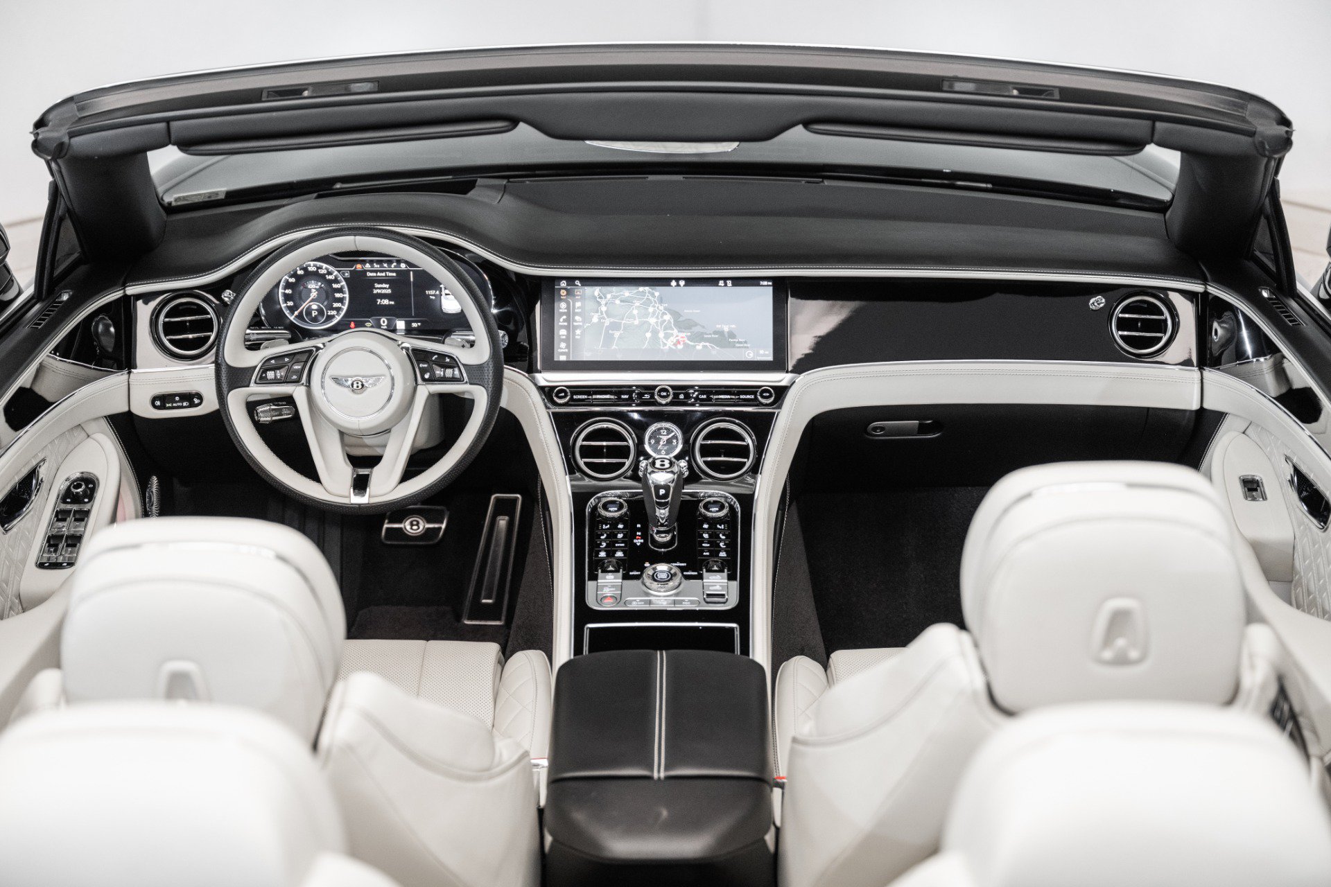 Certified 2020 Bentley Continental GT V8 AWD/4WD image 23