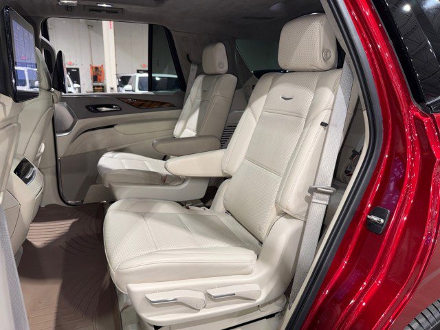 Used 2021 Cadillac Escalade Sport Platinum w/ Heavy-Duty Trailer Package image 14